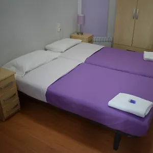Mimi Ramblas Konukevi